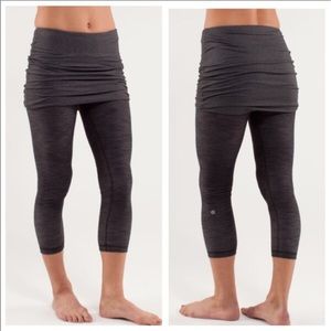 Lululemon Yin to the You Crops
